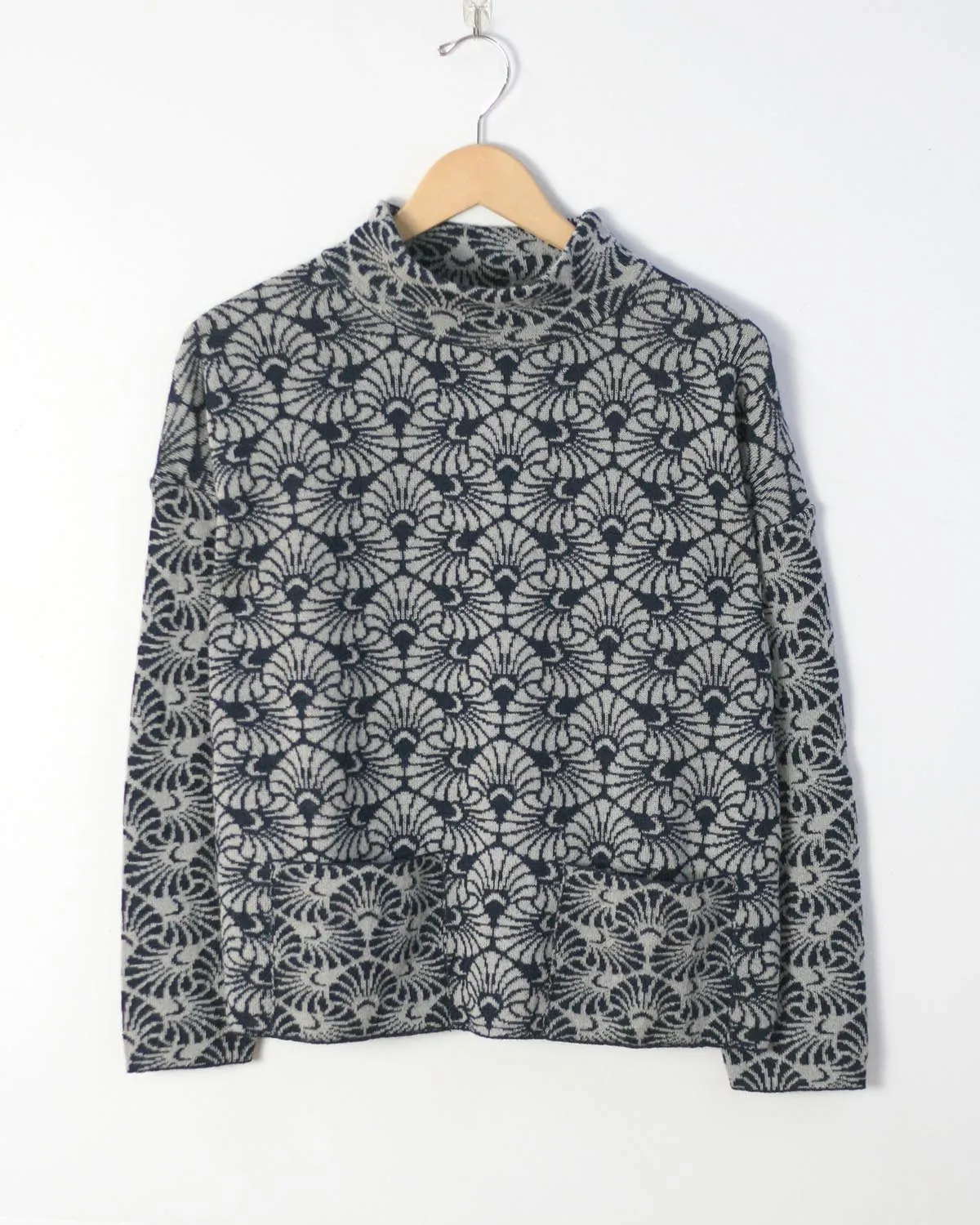 Nautilus Jacquard Patch Pocket Pullover